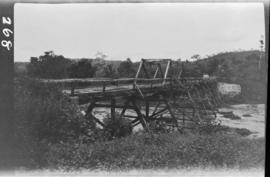 Ponte sobre rio no sudoeste de Goiás