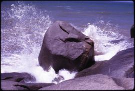 Pedras no mar