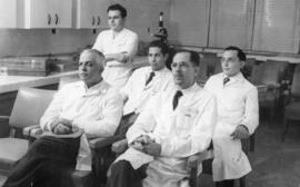 Dr. Magarinos Torres e equipe da Seção de Patologia
